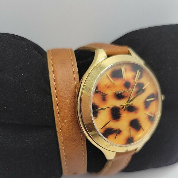 Michael Kors Slim Runway MK2327 Women's Brown Leather Analog Quartz Watch AM471 - Picture 3 of 10